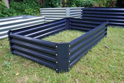 metal raised garden beds canada